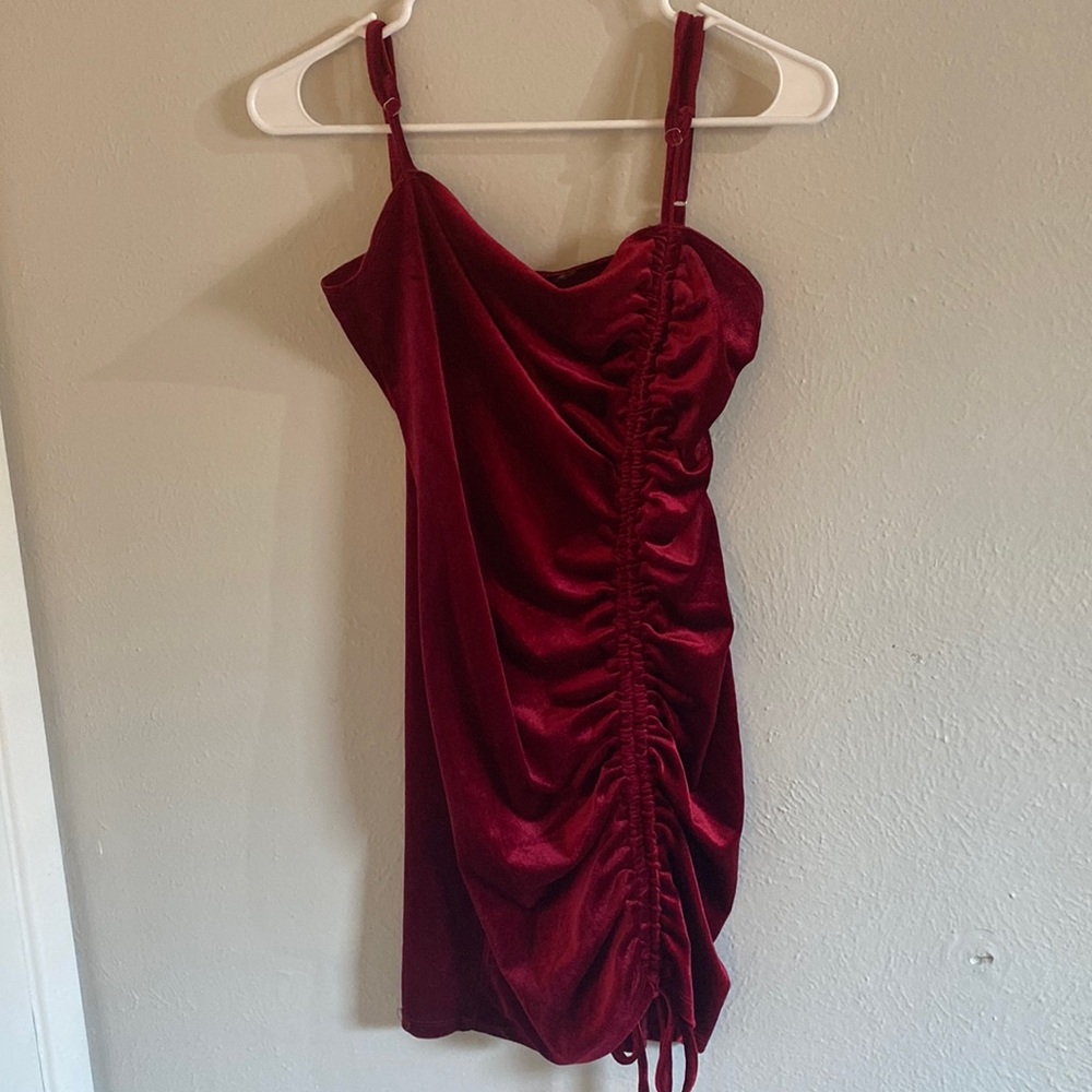 Used Beautiful RedVelvet Dress Size M.